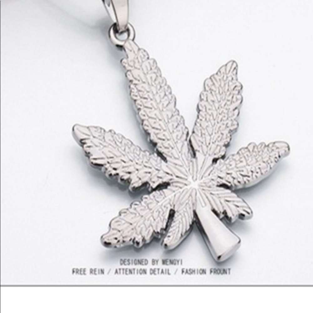 Silver colored hemp leaf necklace